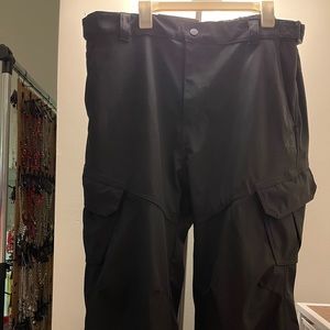 Heavy duty snow pants NWT